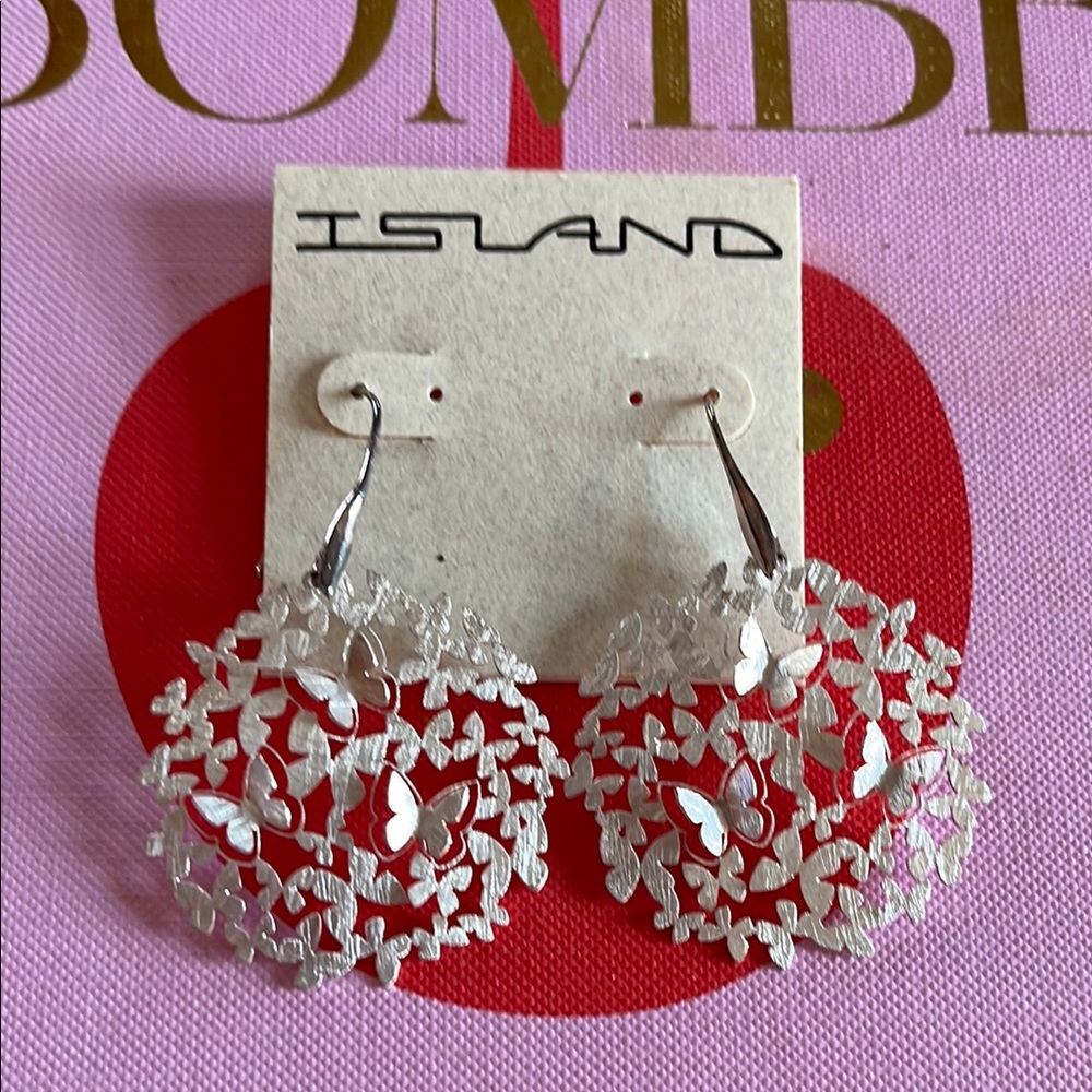 🦋 Sterling Silver Floral Butterfly Earrings •NWT